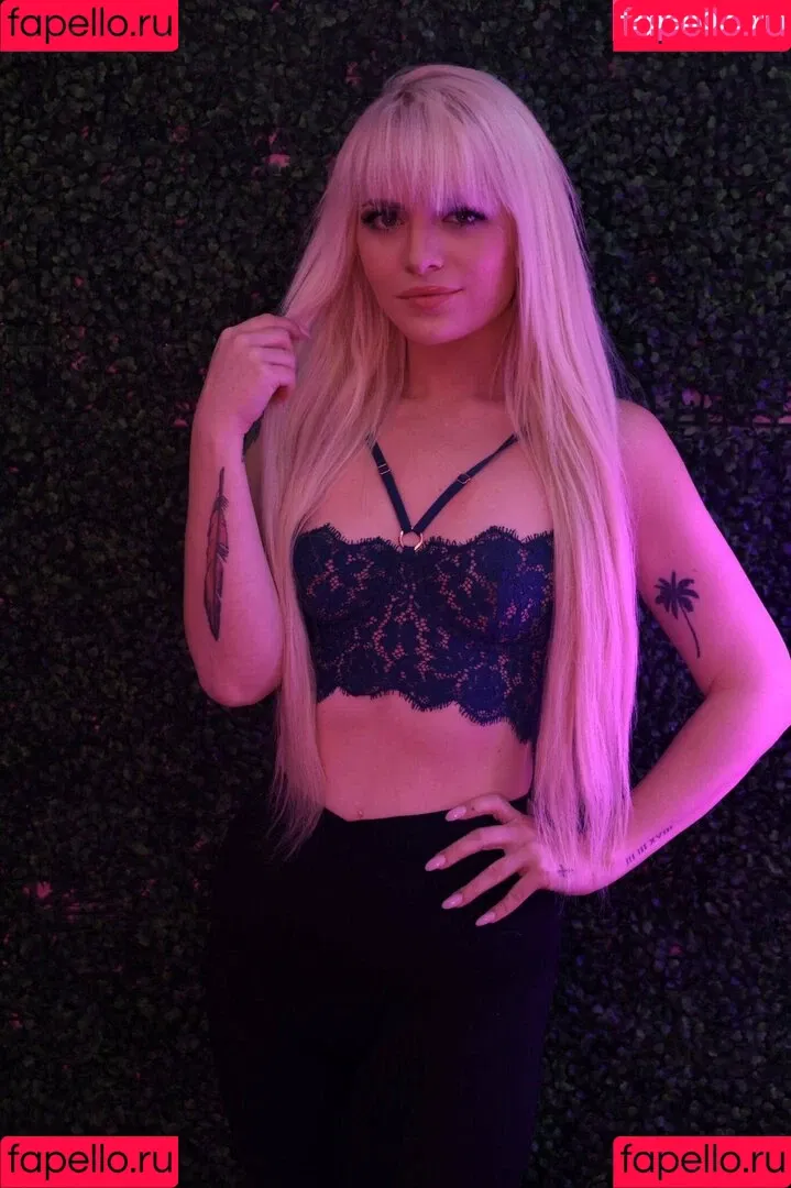 ASMR Shanny Onlyfans Photo Gallery 