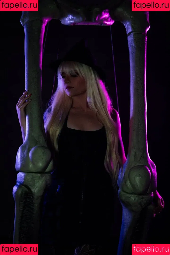 ASMR Shanny Onlyfans Photo Gallery 
