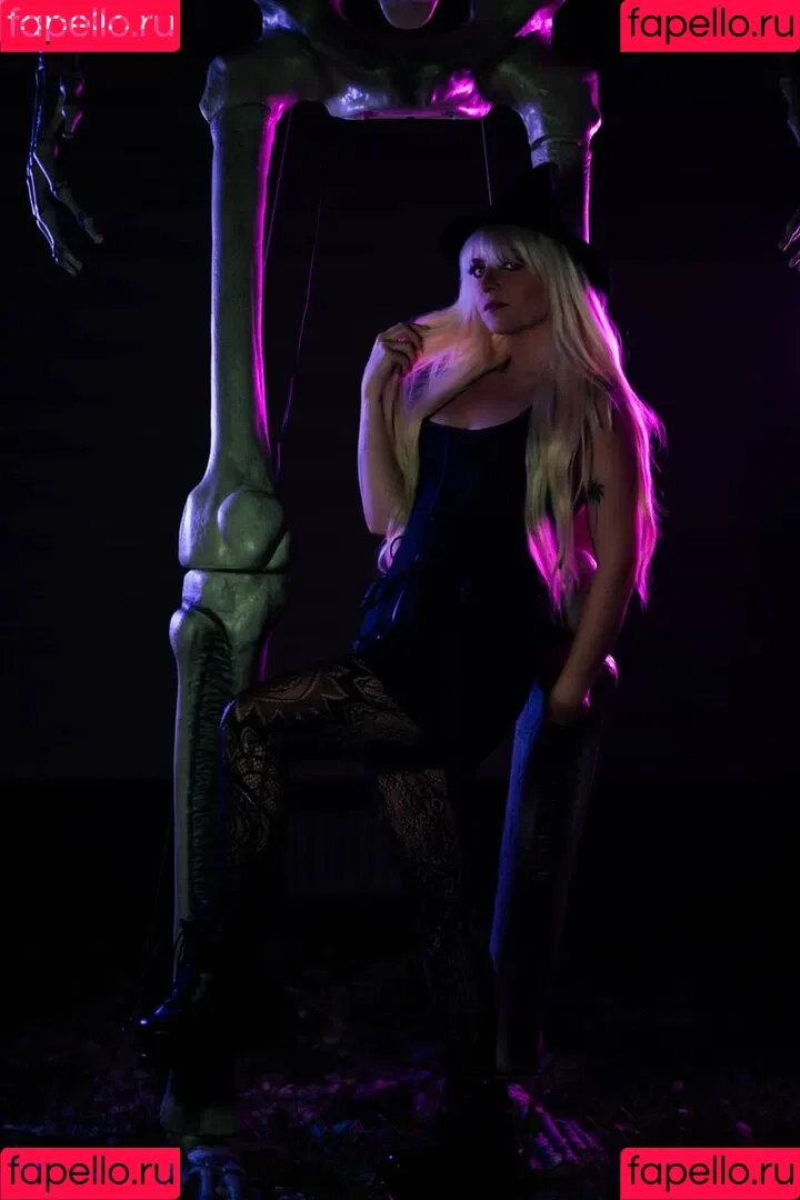 ASMR Shanny Onlyfans Photo Gallery 