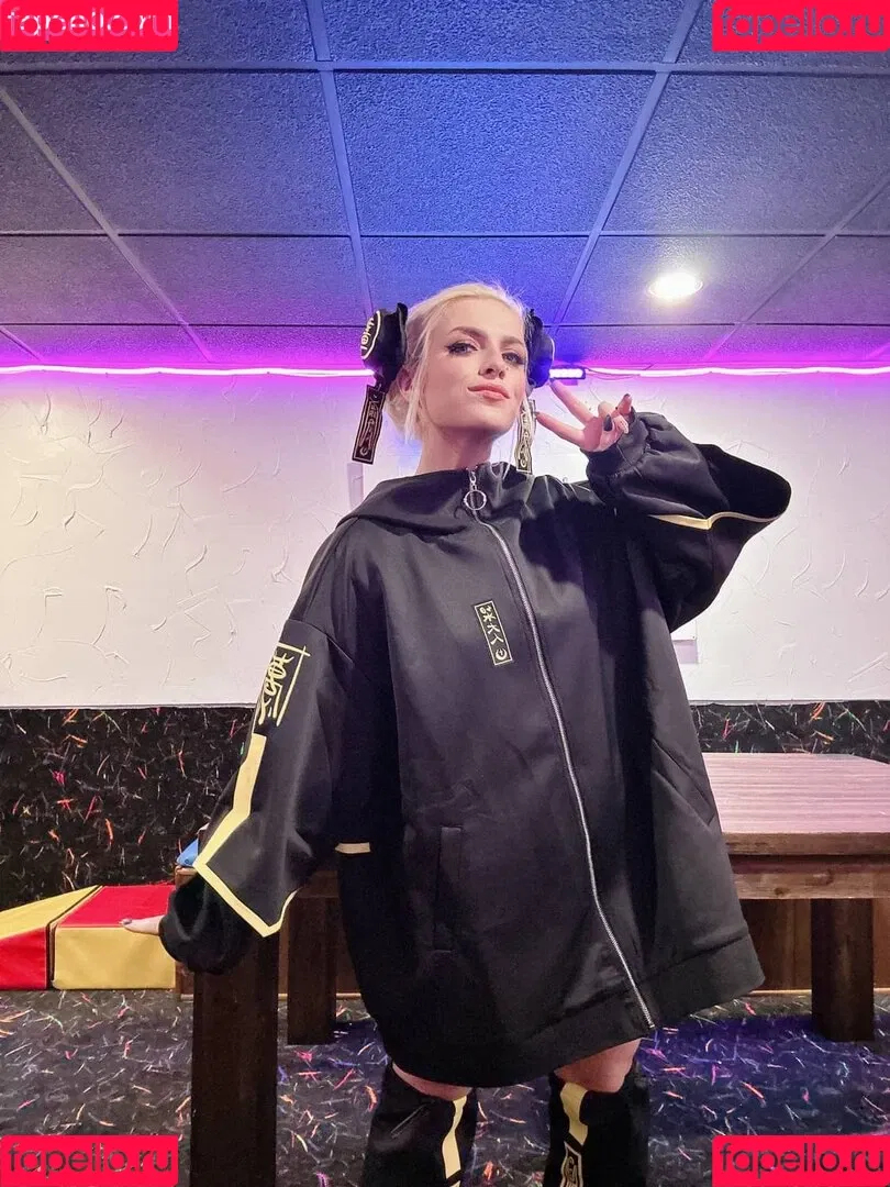 ASMR Shanny Onlyfans Photo Gallery 