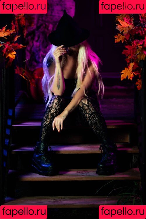 ASMR Shanny Onlyfans Photo Gallery 