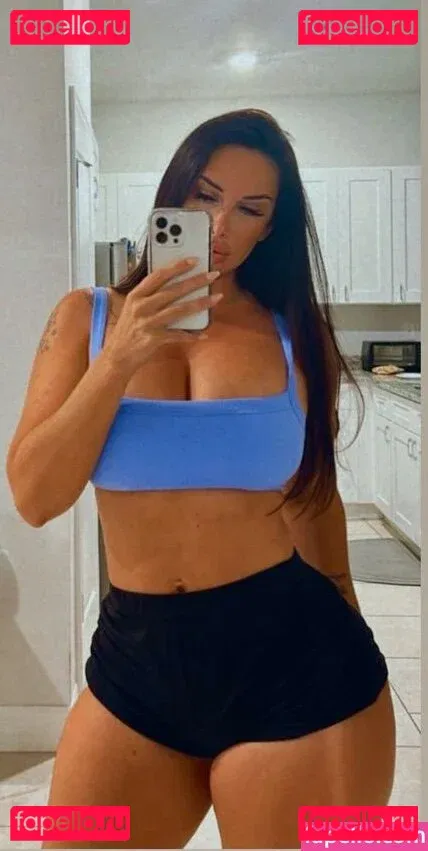 Nicole McNair Onlyfans Photo Gallery 