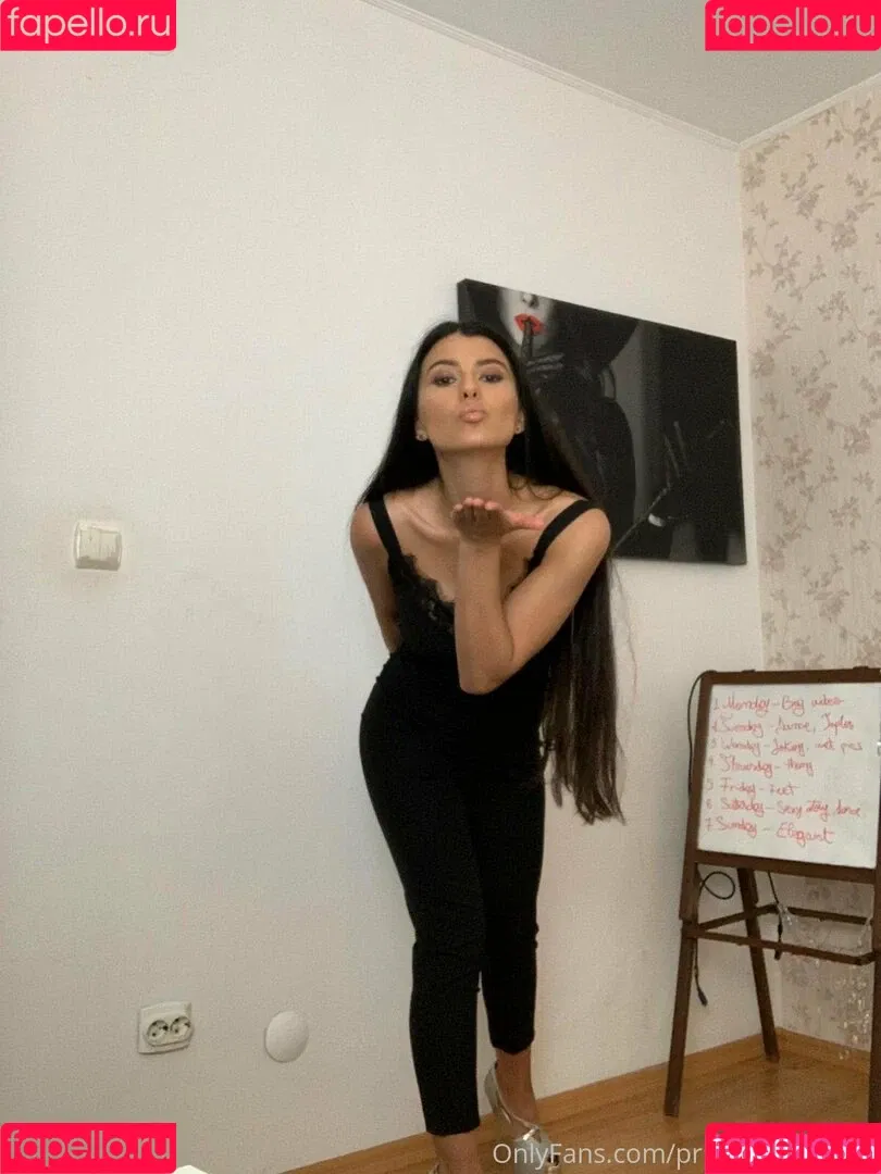 princesszenaxxx Onlyfans Photo Gallery 