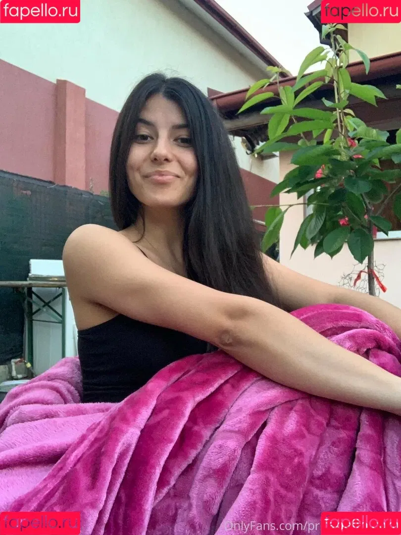 princesszenaxxx Onlyfans Photo Gallery 