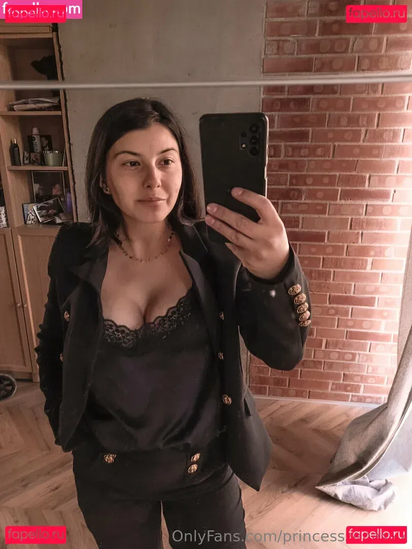 princesszenaxxx Onlyfans Photo Gallery 