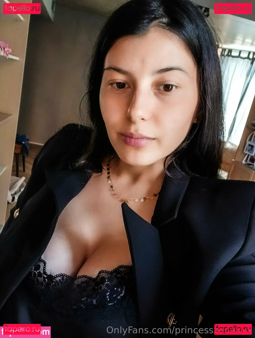 princesszenaxxx Onlyfans Photo Gallery 