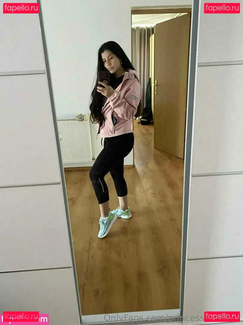 princesszenaxxx Onlyfans Photo Gallery 