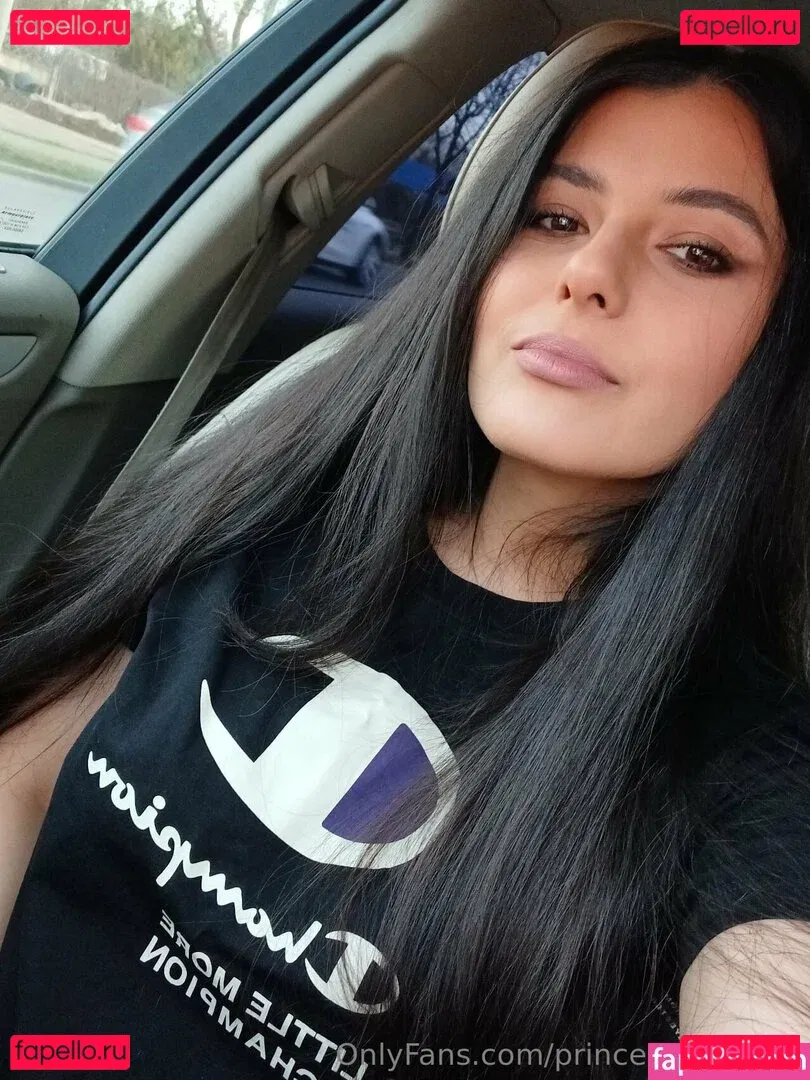 princesszenaxxx Onlyfans Photo Gallery 