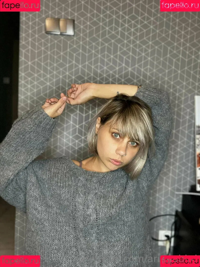 arianabird Onlyfans Photo Gallery 