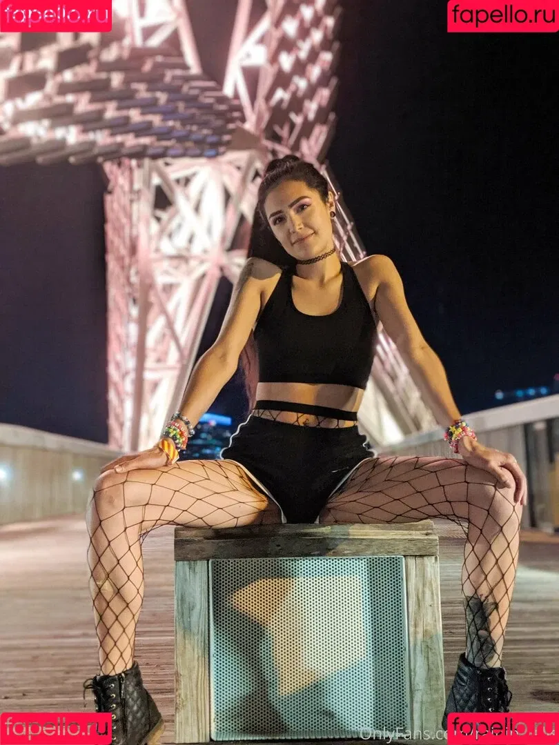 rainin_falls Onlyfans Photo Gallery 