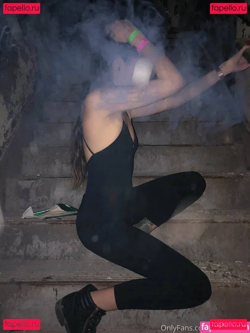 rainin_falls Onlyfans Photo Gallery 