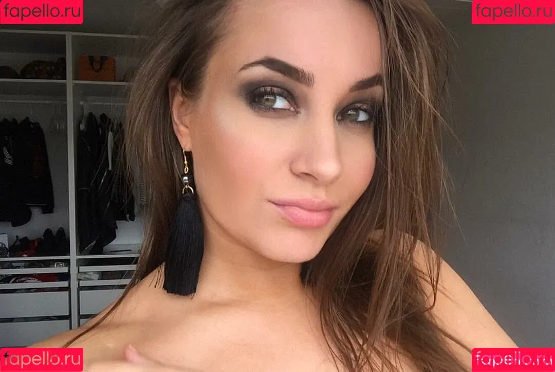 Katrina Maria Onlyfans Photo Gallery 