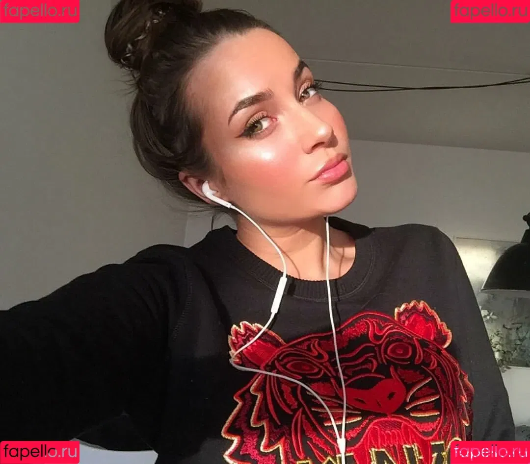 Katrina Maria Onlyfans Photo Gallery 