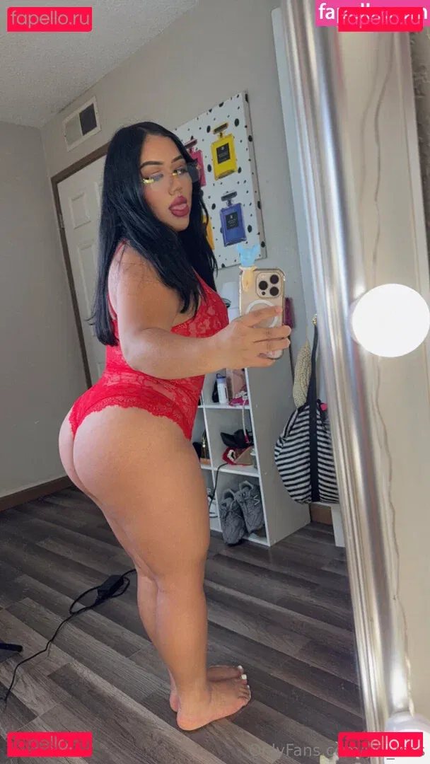 ellelouise98 Onlyfans Photo Gallery 