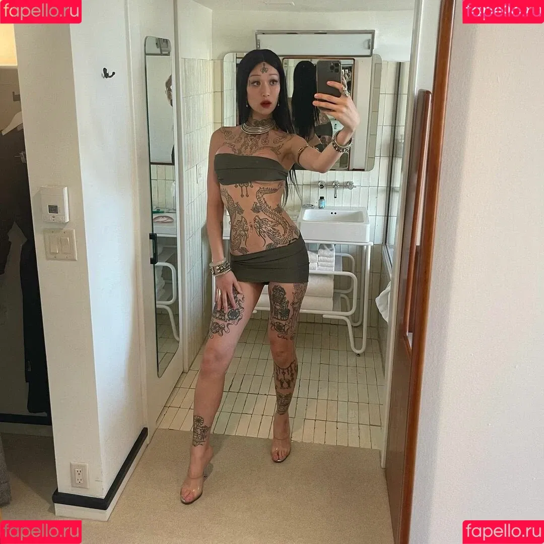 tightcorsetloosemorals Onlyfans Photo Gallery 