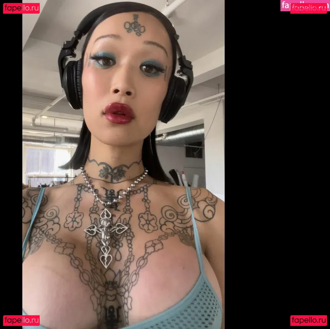 tightcorsetloosemorals Onlyfans Photo Gallery 