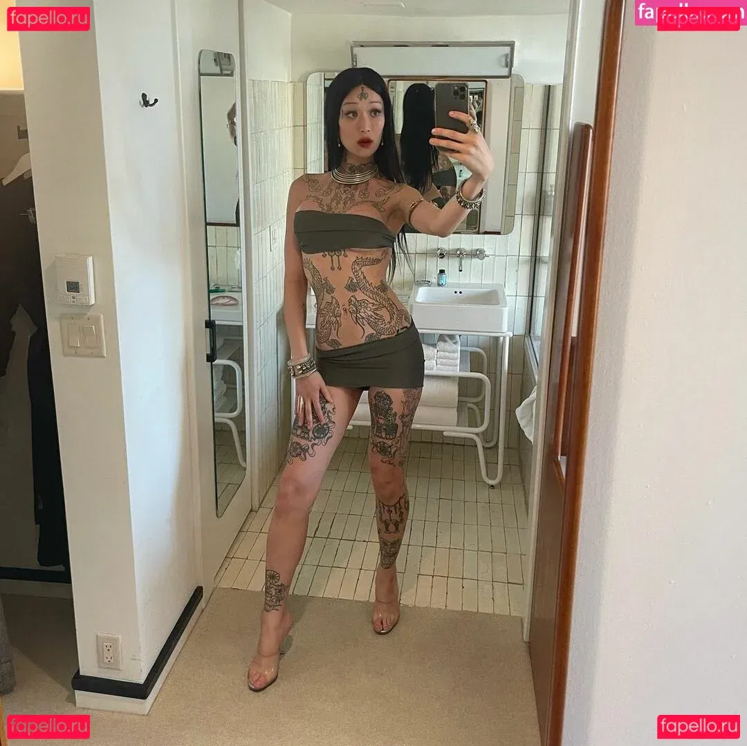 tightcorsetloosemorals Onlyfans Photo Gallery 