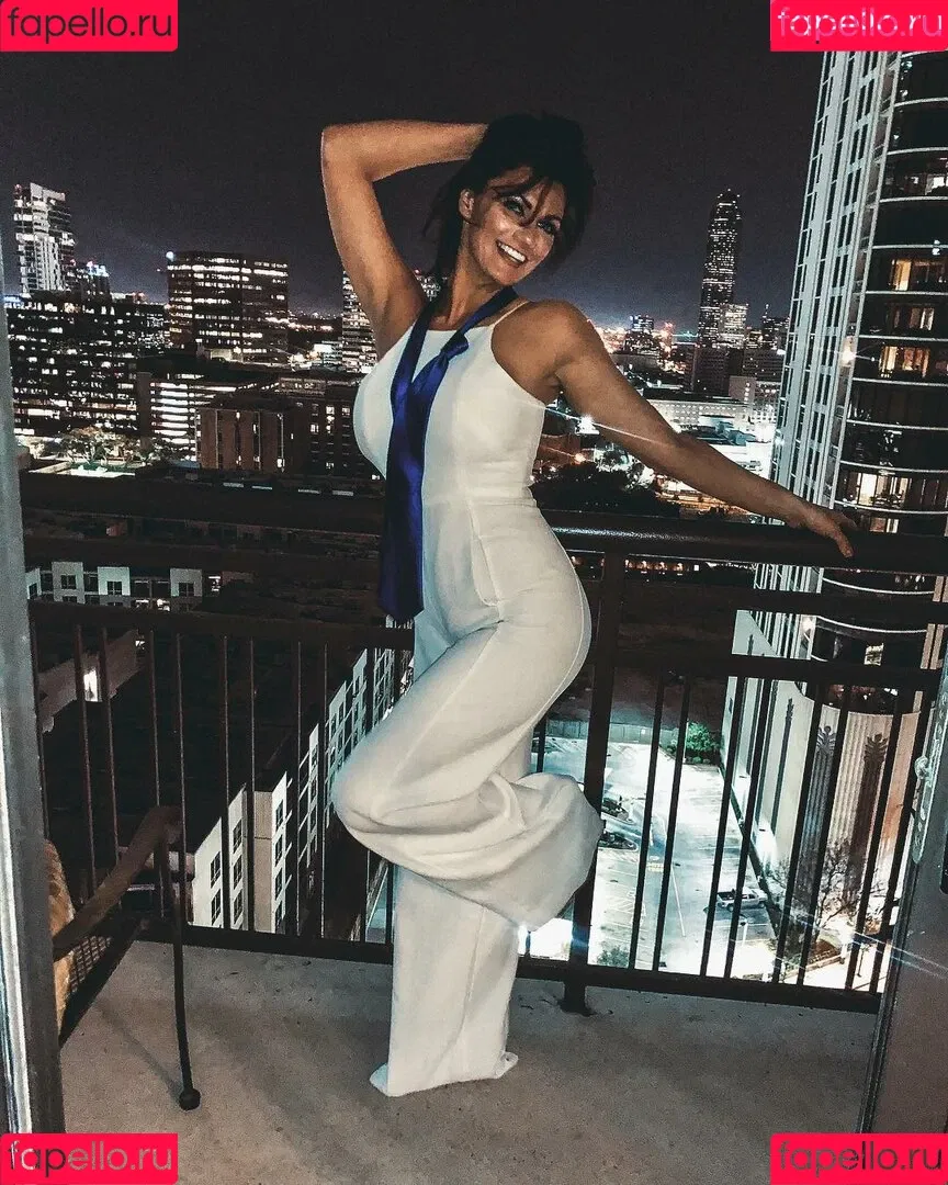 Becky Bandini Onlyfans Photo Gallery 