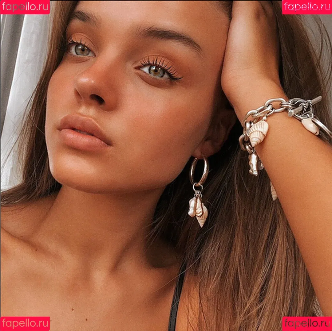 Anna Zak Onlyfans Photo Gallery 