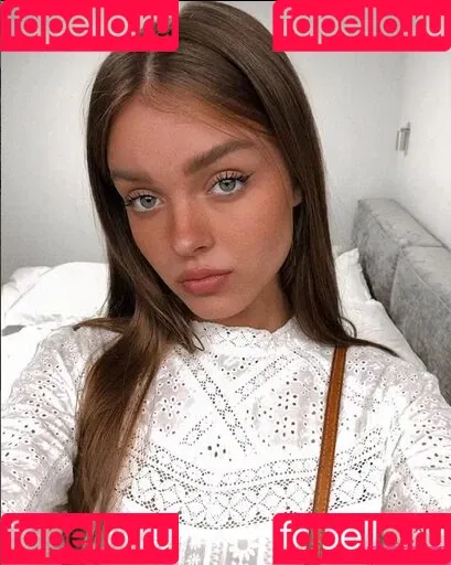 Anna Zak Onlyfans Photo Gallery 