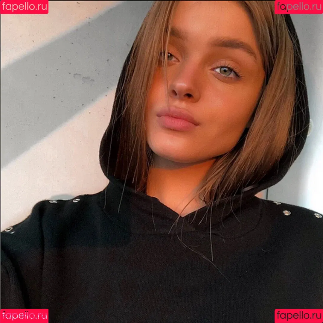Anna Zak Onlyfans Photo Gallery 