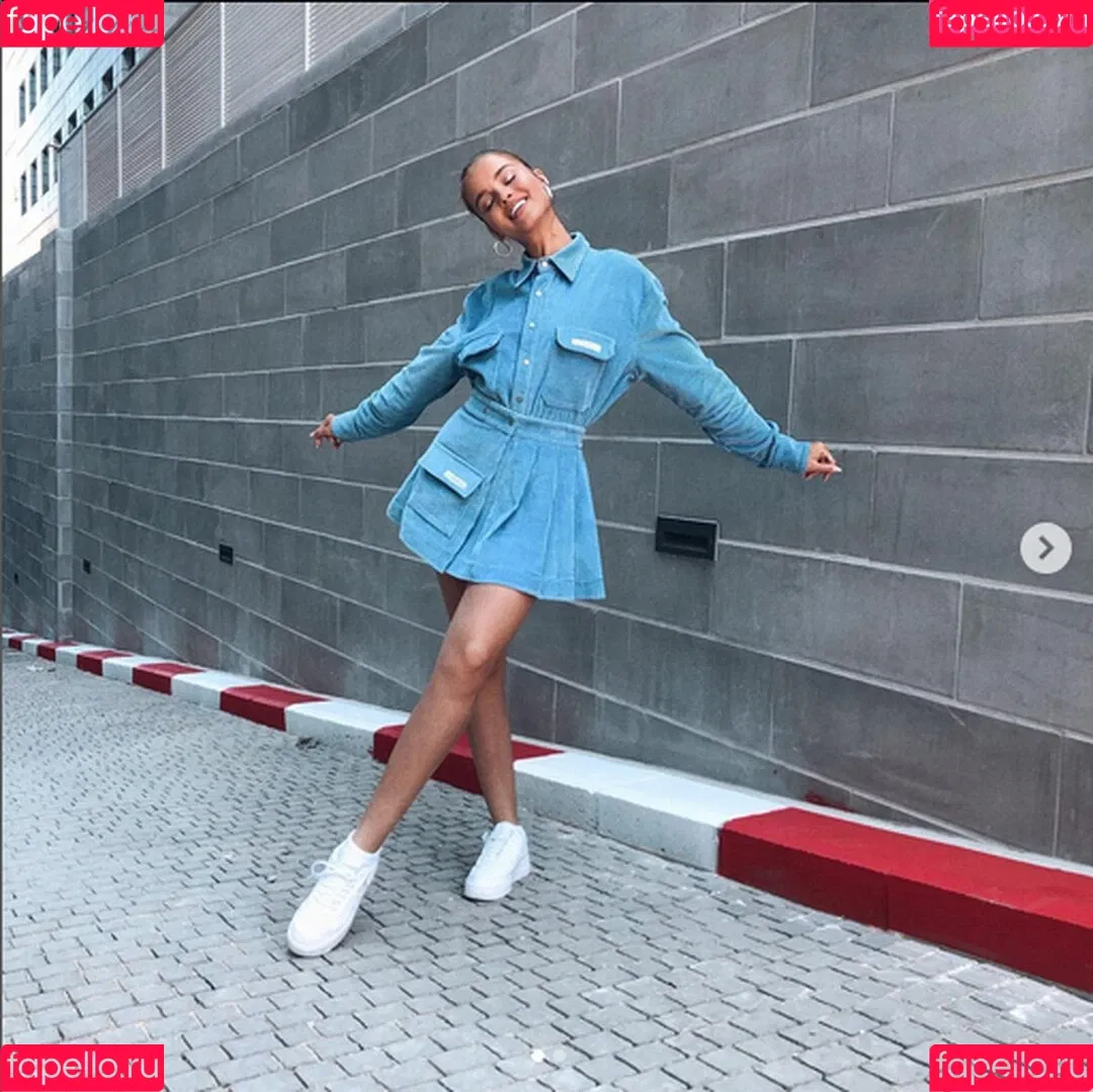 Anna Zak Onlyfans Photo Gallery 
