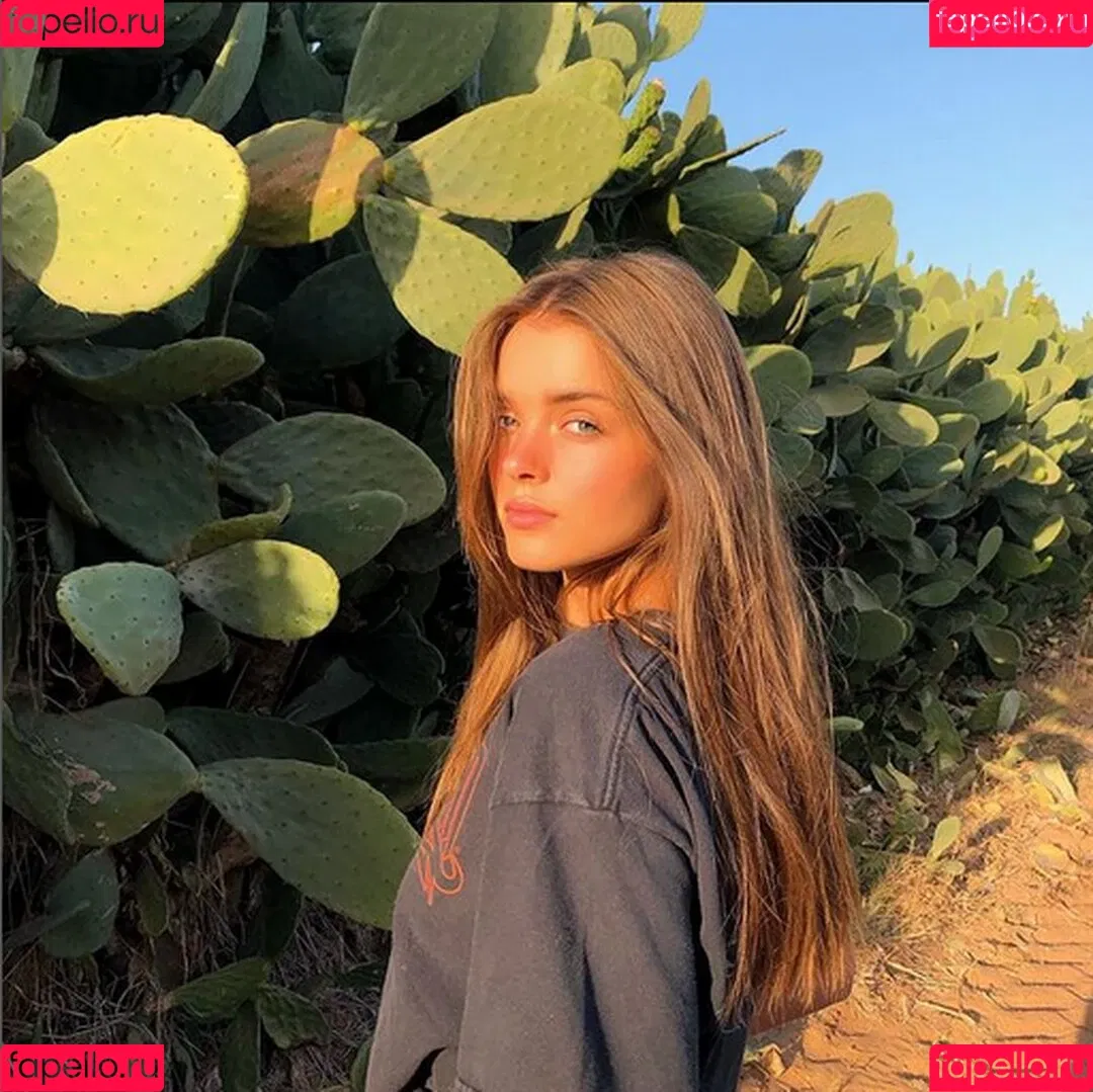Anna Zak Onlyfans Photo Gallery 