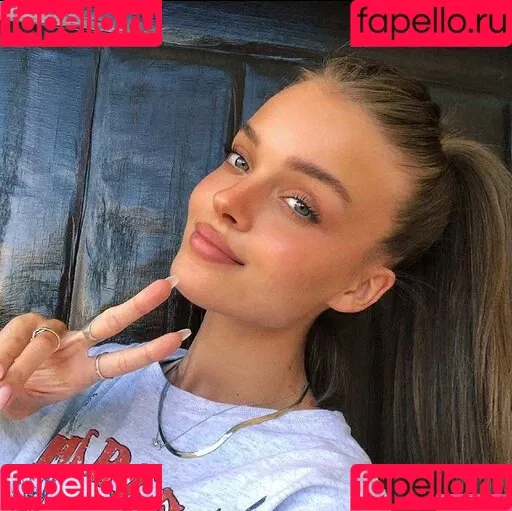 Anna Zak Onlyfans Photo Gallery 