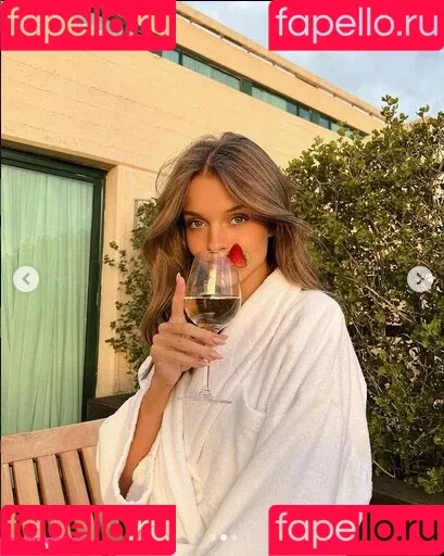 Anna Zak Onlyfans Photo Gallery 