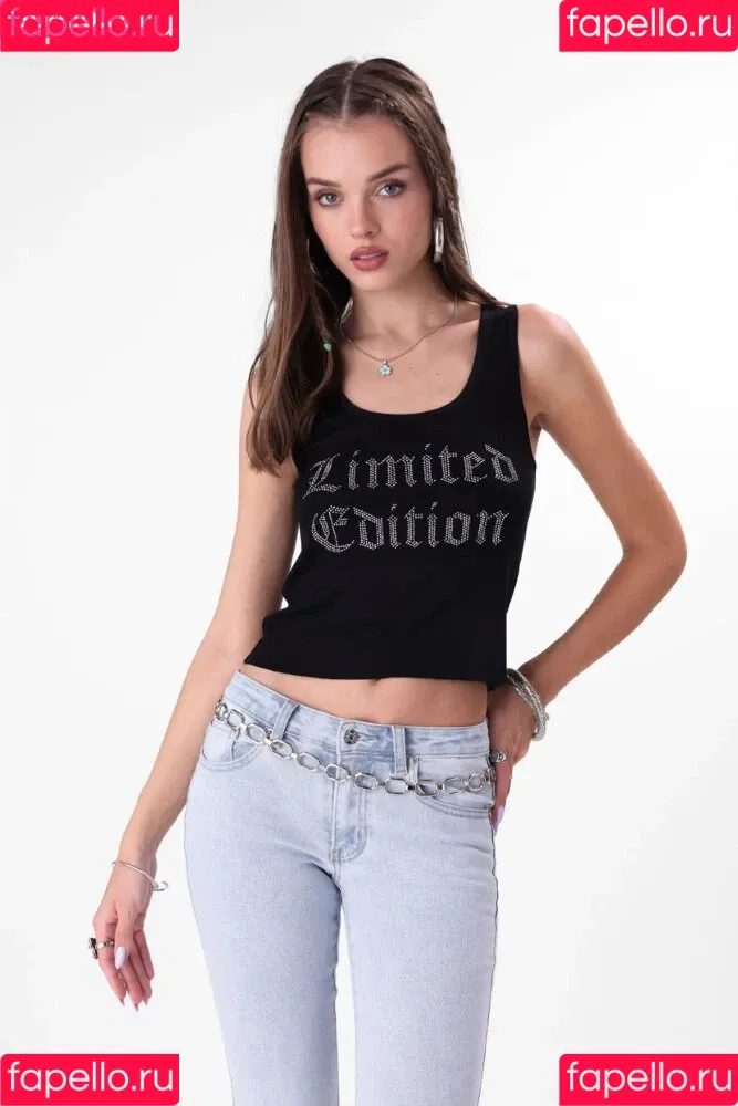 Anna Zak Onlyfans Photo Gallery 