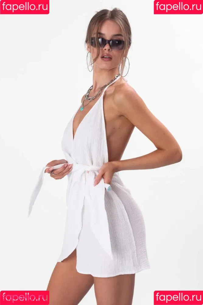 Anna Zak Onlyfans Photo Gallery 
