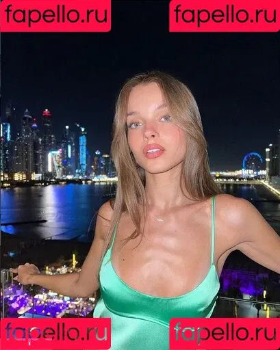 Anna Zak Onlyfans Photo Gallery 