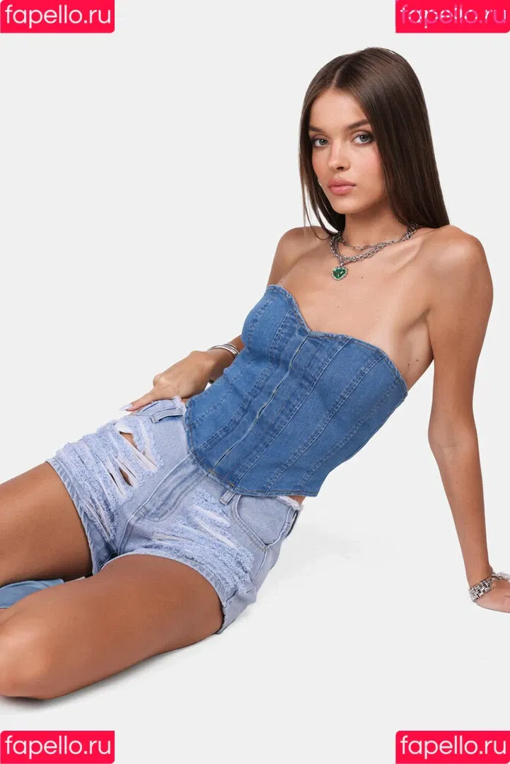 Anna Zak Onlyfans Photo Gallery 