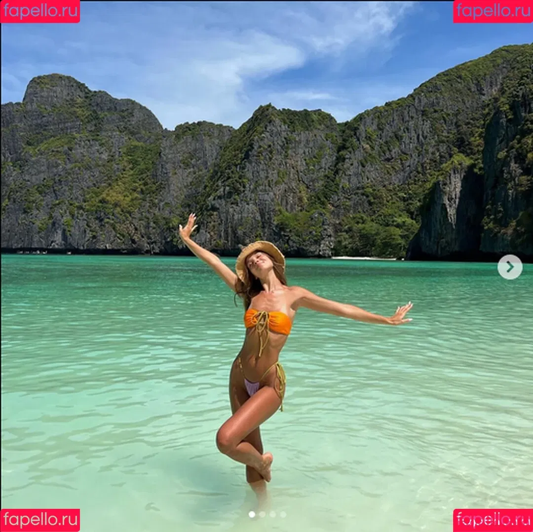 Anna Zak Onlyfans Photo Gallery 