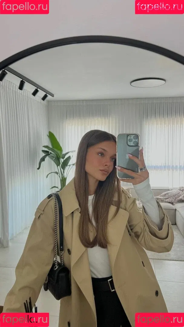 Anna Zak Onlyfans Photo Gallery 