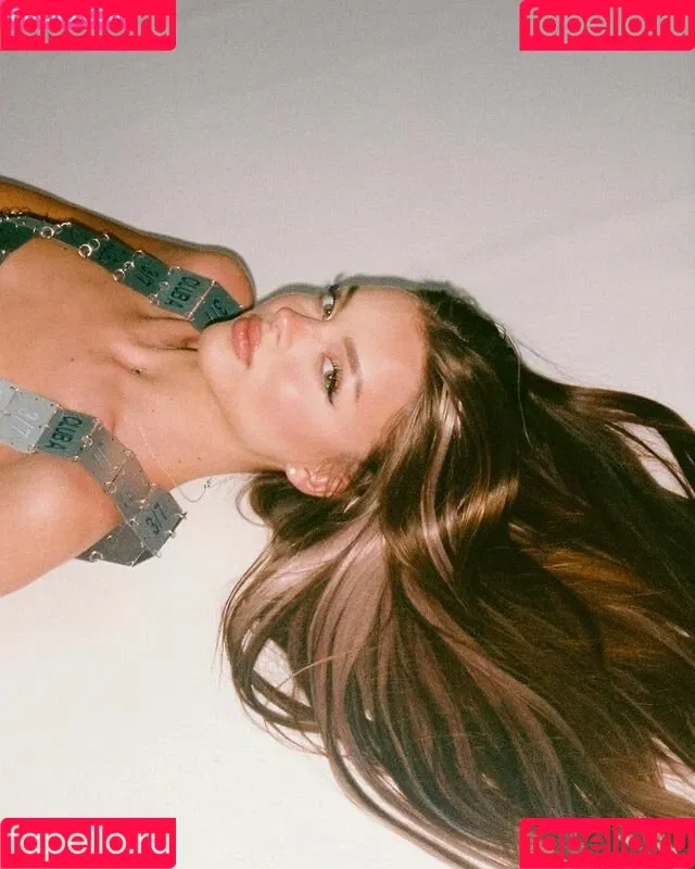 Anna Zak Onlyfans Photo Gallery 