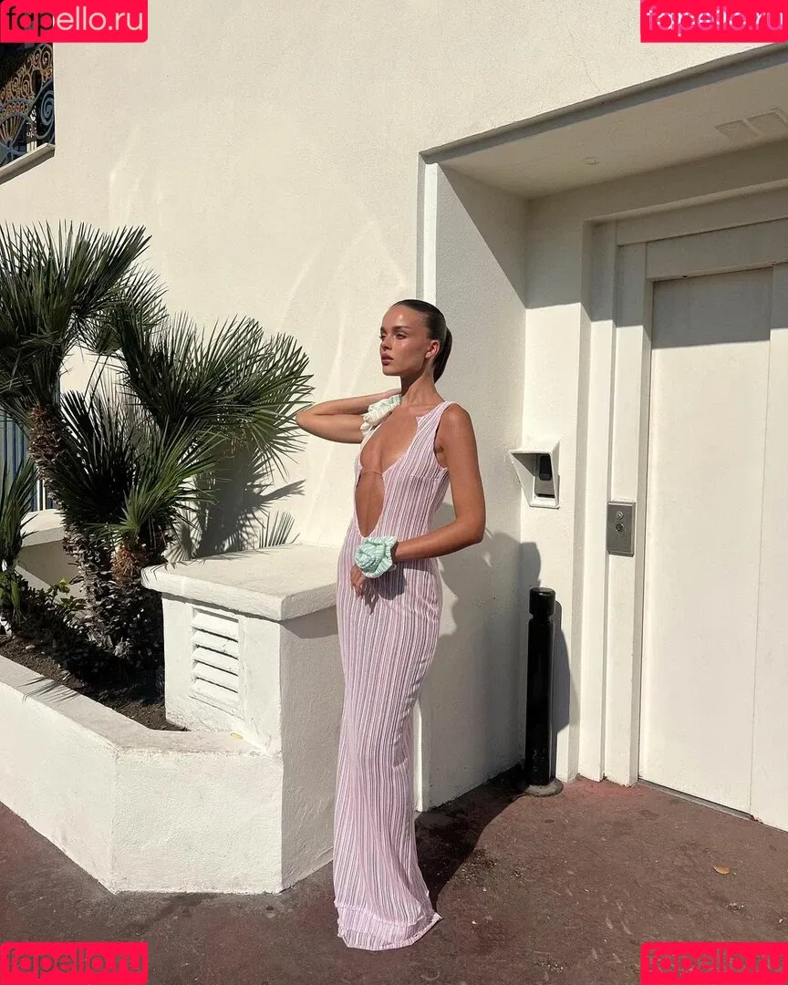 Anna Zak Onlyfans Photo Gallery 