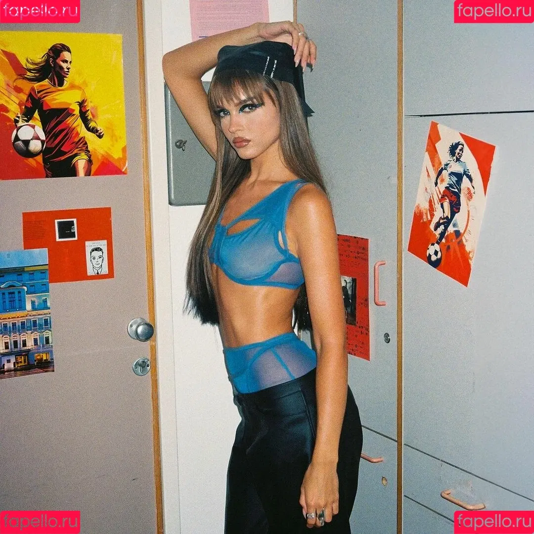 Anna Zak Onlyfans Photo Gallery 