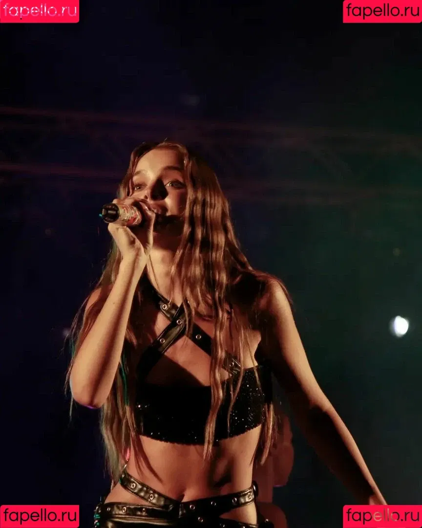 Anna Zak Onlyfans Photo Gallery 