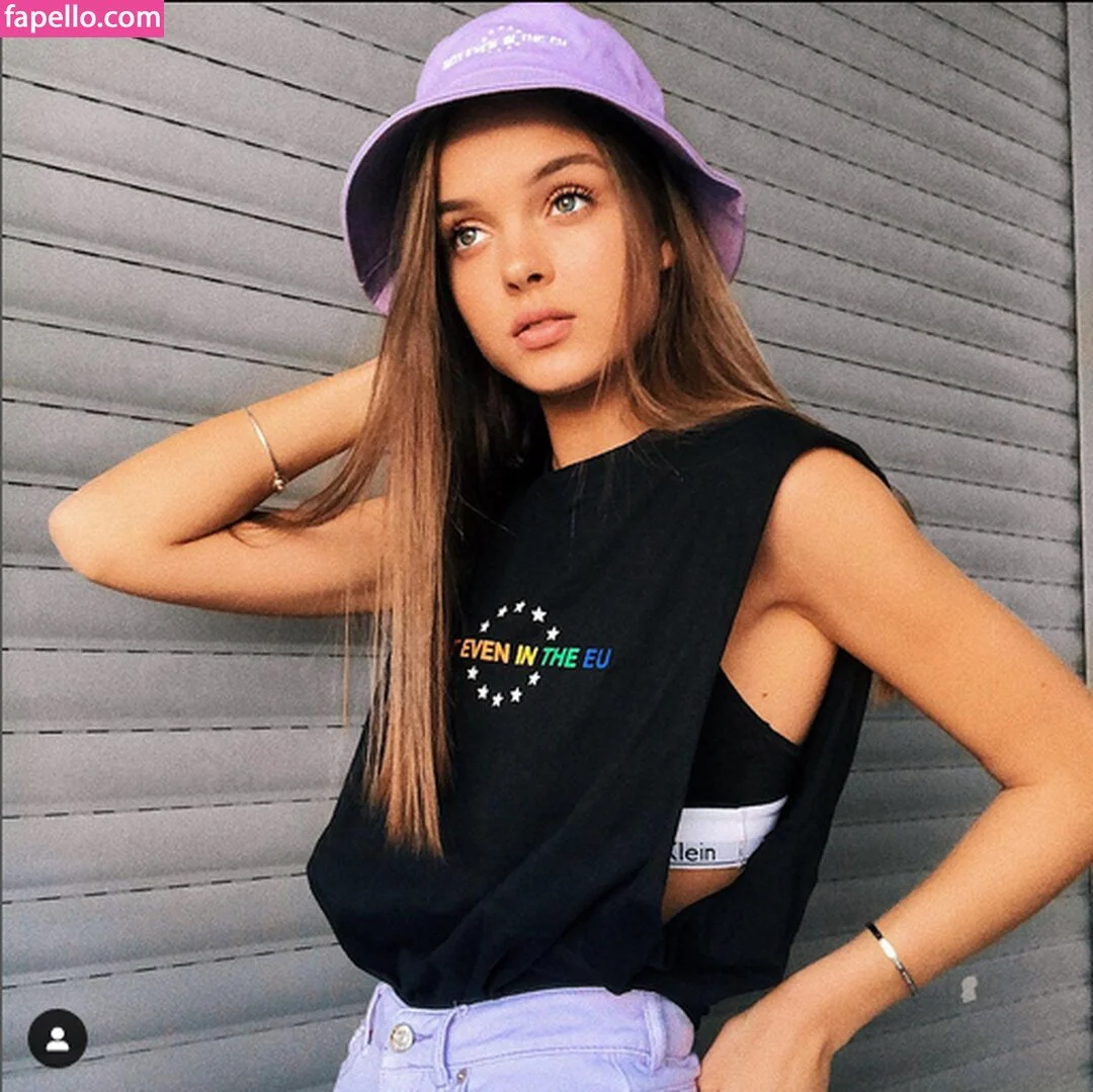 Anna Zak Onlyfans Photo Gallery 