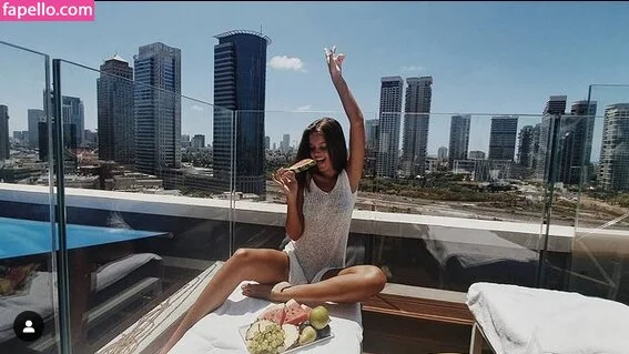 Anna Zak Onlyfans Photo Gallery 