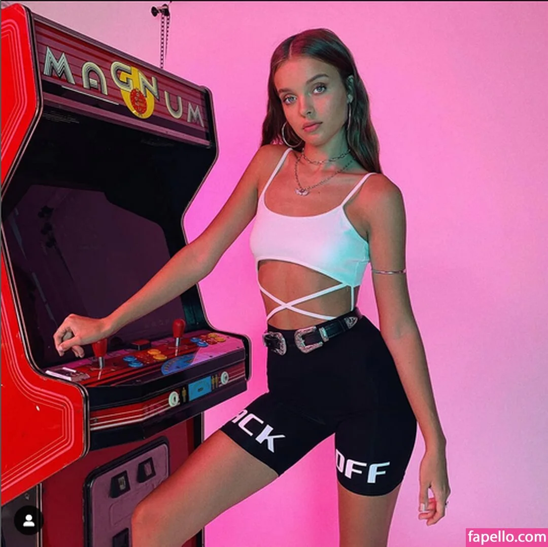 Anna Zak Onlyfans Photo Gallery 