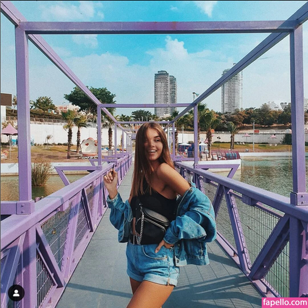 Anna Zak Onlyfans Photo Gallery 