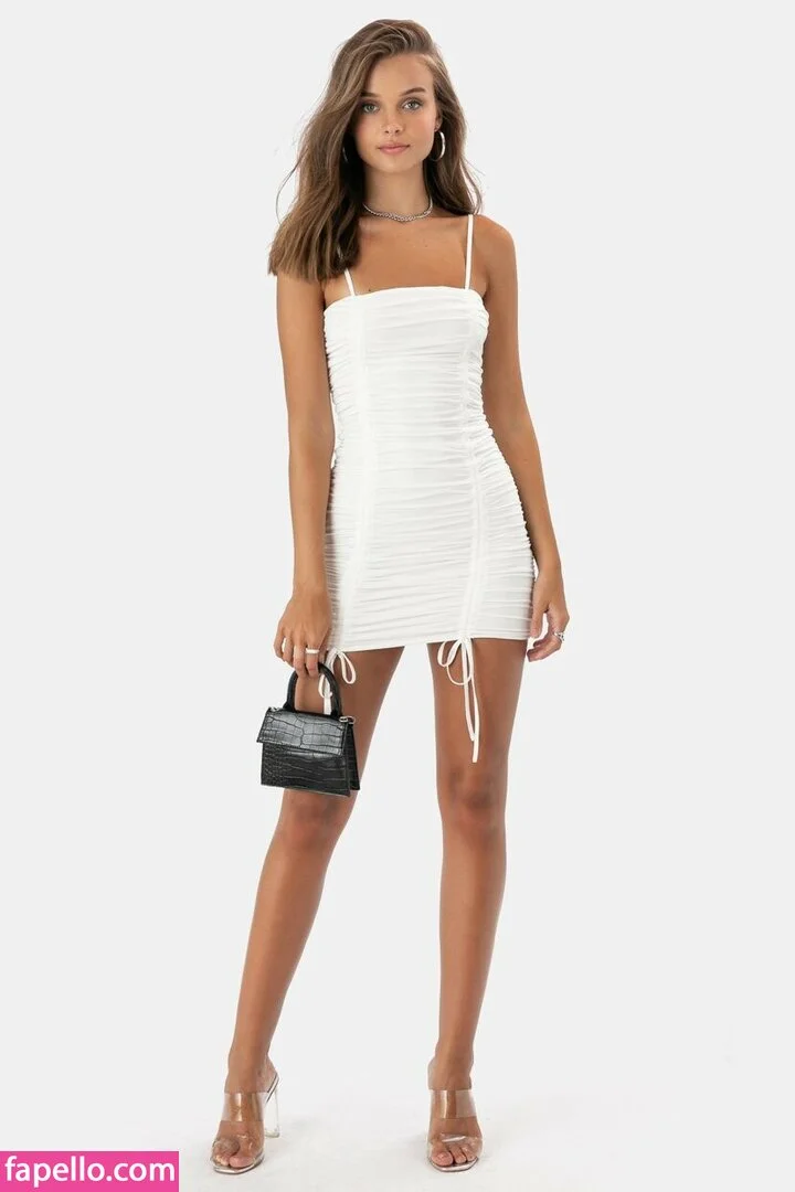 Anna Zak Onlyfans Photo Gallery 