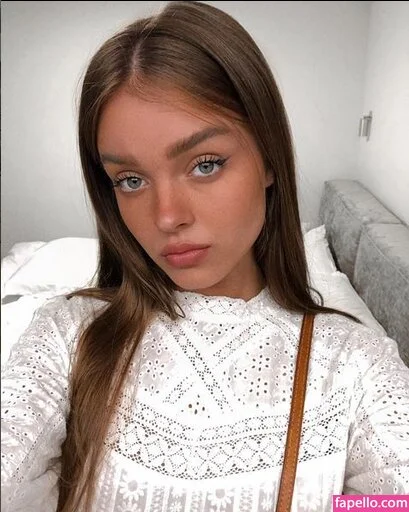 Anna Zak Onlyfans Photo Gallery 