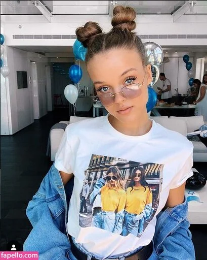 Anna Zak Onlyfans Photo Gallery 