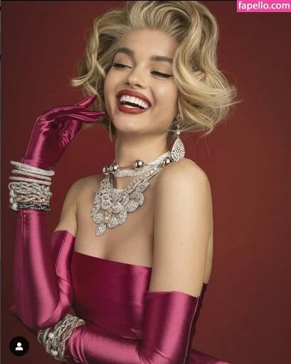 Anna Zak Onlyfans Photo Gallery 