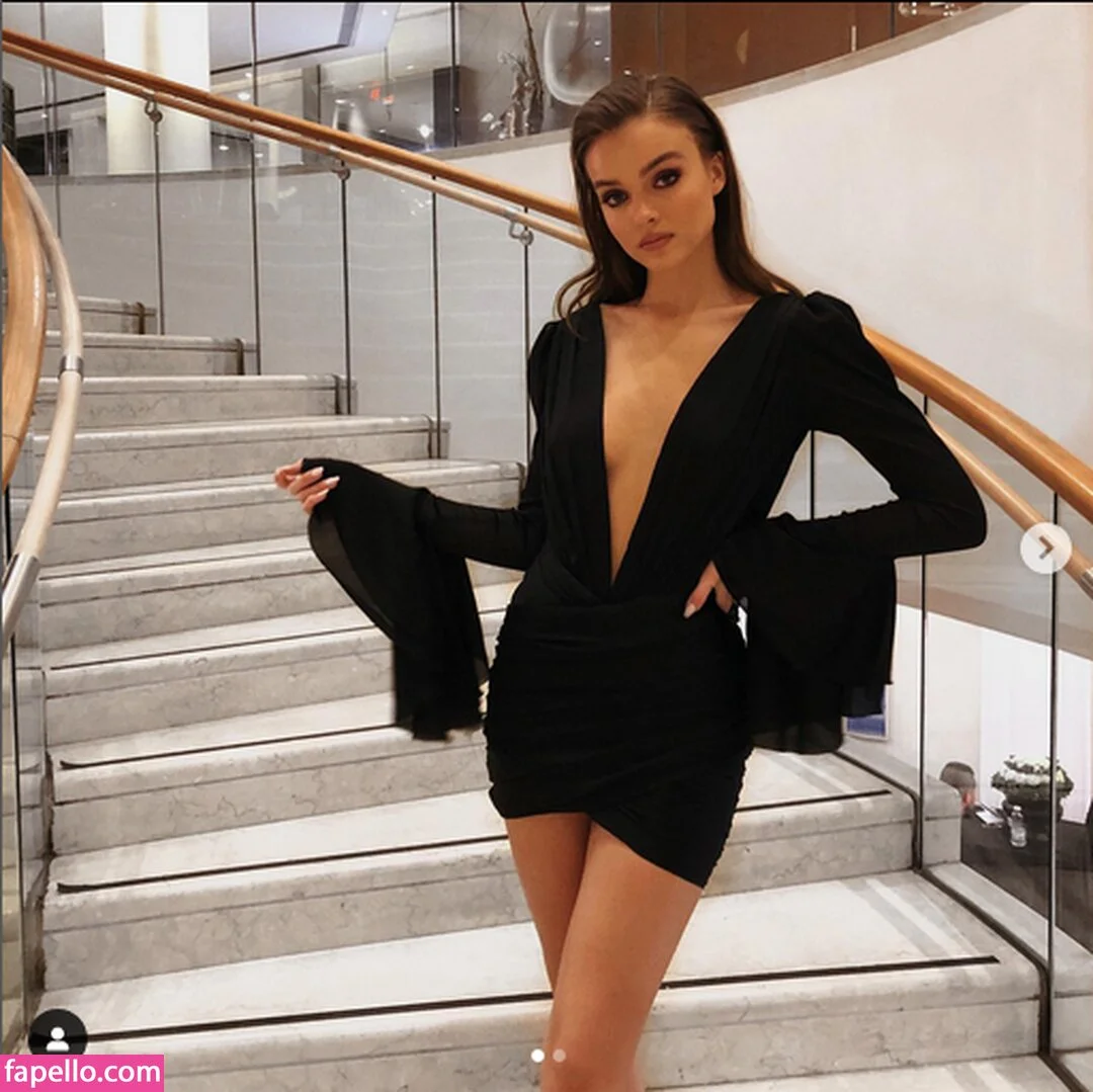 Anna Zak Onlyfans Photo Gallery 