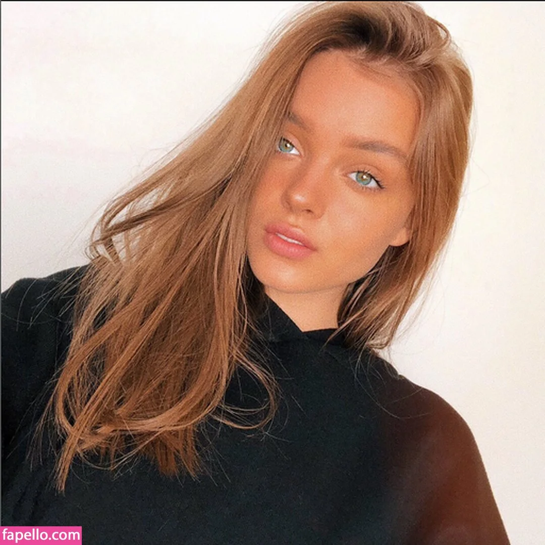 Anna Zak Onlyfans Photo Gallery 