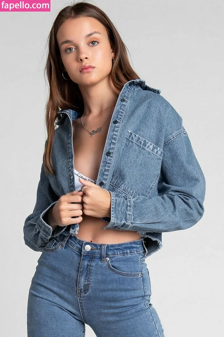 Anna Zak Onlyfans Photo Gallery 